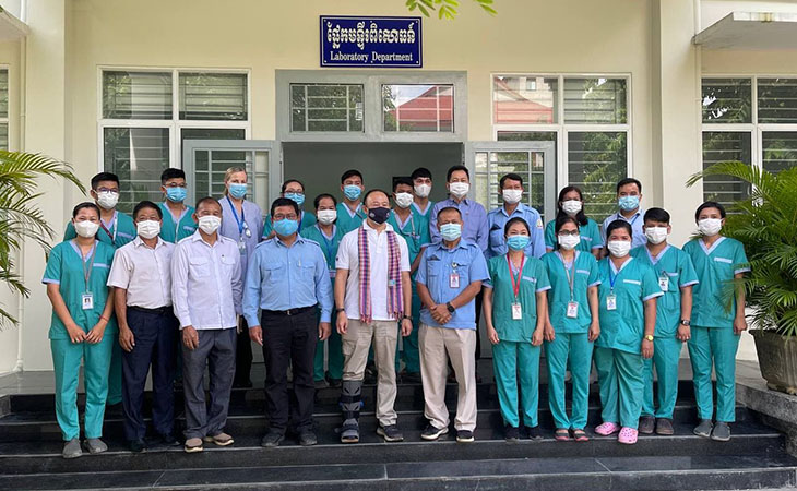 Australian Ambassador visits Battambong Provincial Hospital Laboratory